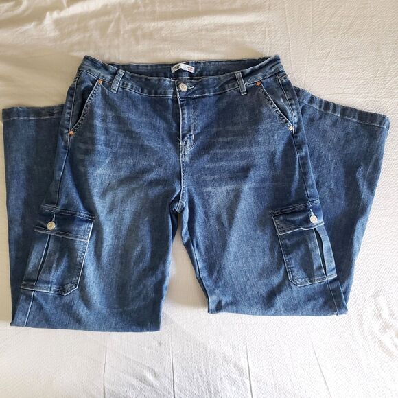 Low-Rise Skater Wide Leg Blue Jeans - Picture 1 of 6